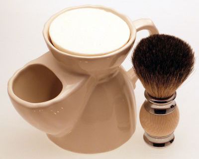 Diamond Edge Apollo shaving brush with cream pottery shaving mug