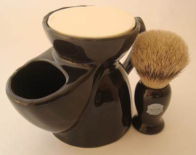 Progress Vulfix 660S medium shaving brush with pottery shaving mug, black