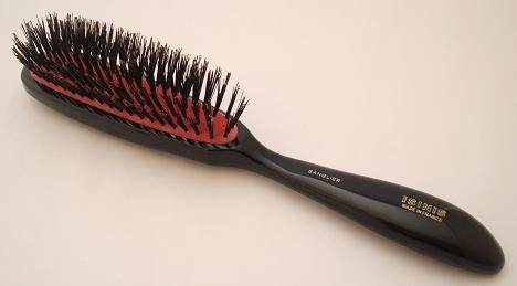 Isinis 412 hairbrush