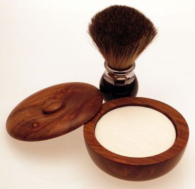 Diamond Edge Apollo shaving brush, black with small wood shaving bowl