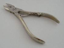 Medium nail nipper - 4 3/4"