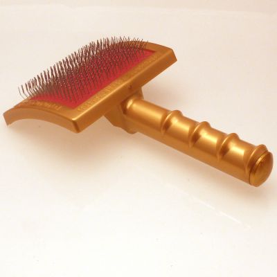 Universal De Luxe slicker brush, Gold