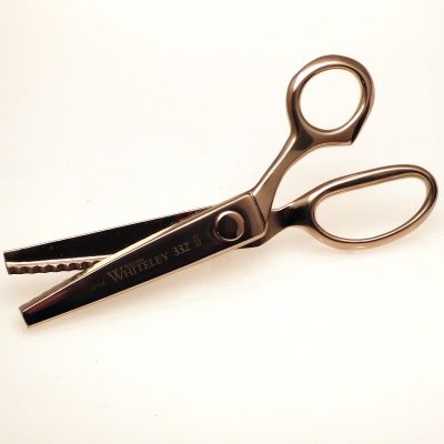 Finest quality pinking shears - 8"