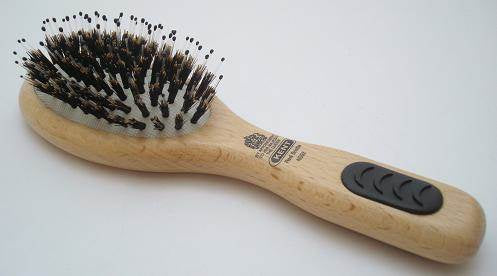 1772_PF02_Bristle-nylon_hairbrush,_small_.jpg