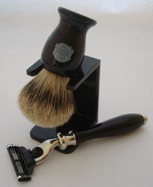 2145_Progress_Vulfix_Mannin_E_black_razor,_brush_and_dripstand_.jpg