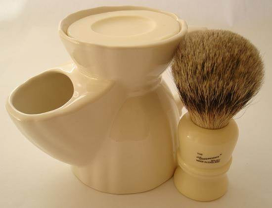 5671_Vulfix_Grosvenor_404B_shaving_brush_with_pottery_shaving_mug_.jpg