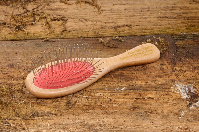 Mars Coat King medium wooden pin brush with stainless steel pins – 99M-358-1